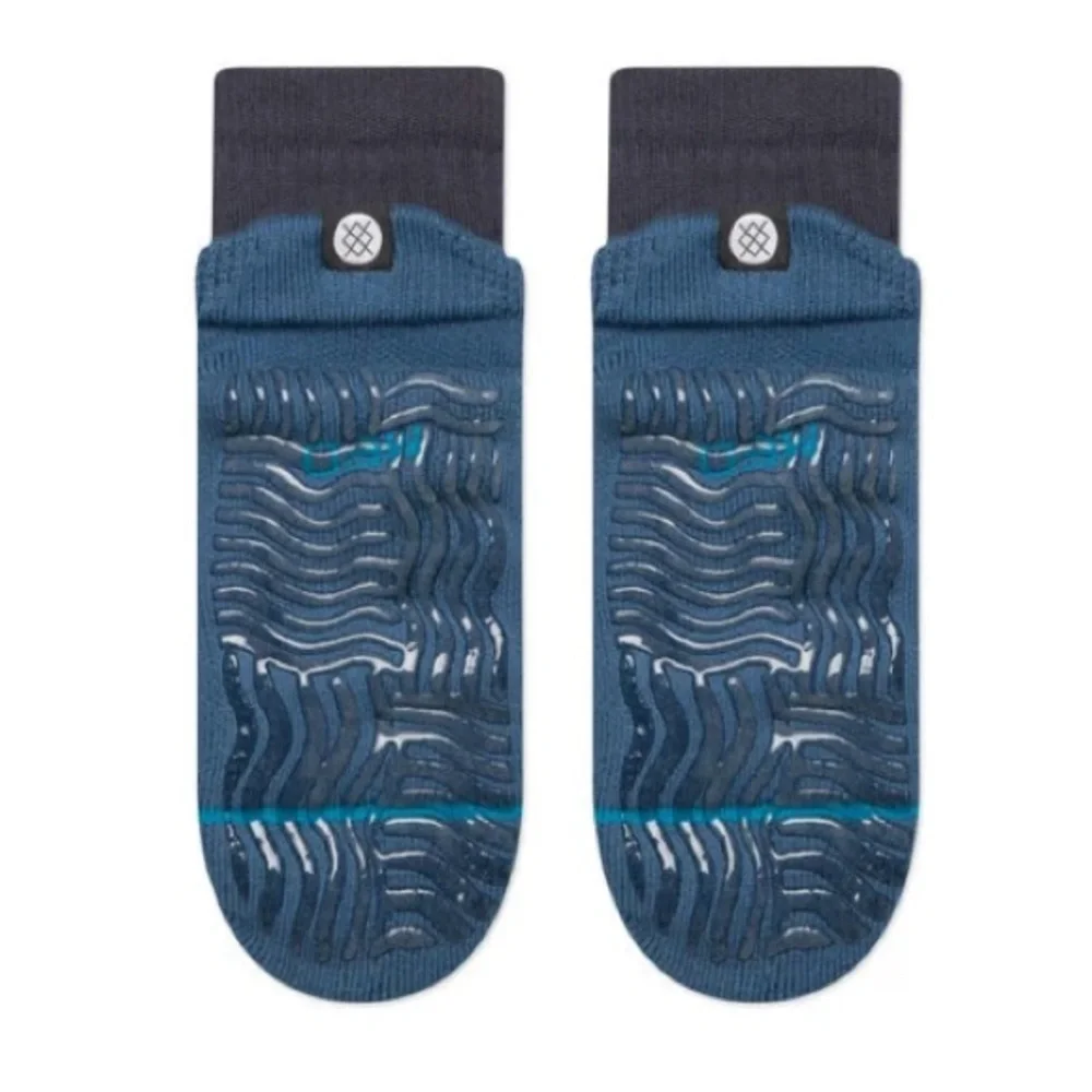 Stance Icon Slipper Socks  Small Blue Unisex NWT Unisex - Warm w/Gripper Soles